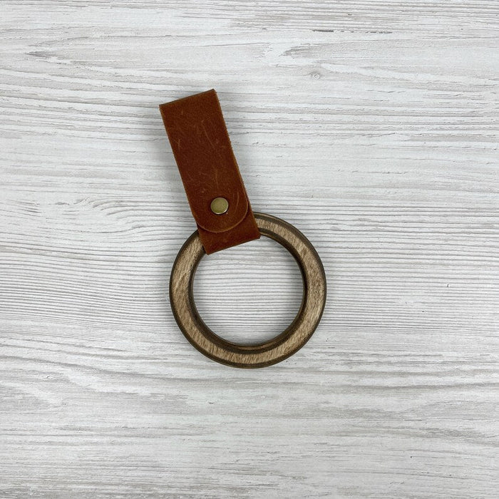 Round Cognac Leather Holder for Kitchen Towels - EvenWood