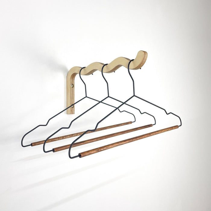 Wavy clothes hanger | Natural | 12"x6" - Image 2