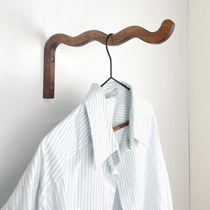 Wavy clothes hanger | Walnut | 12"x6" - Image 2
